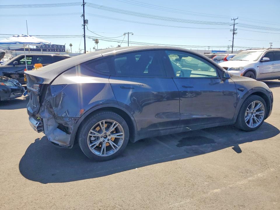 Продажа на аукционе авто 2024 Tesla Model Y, vin: 7SAYGDEE9RF081804, номер лота: 62345176
