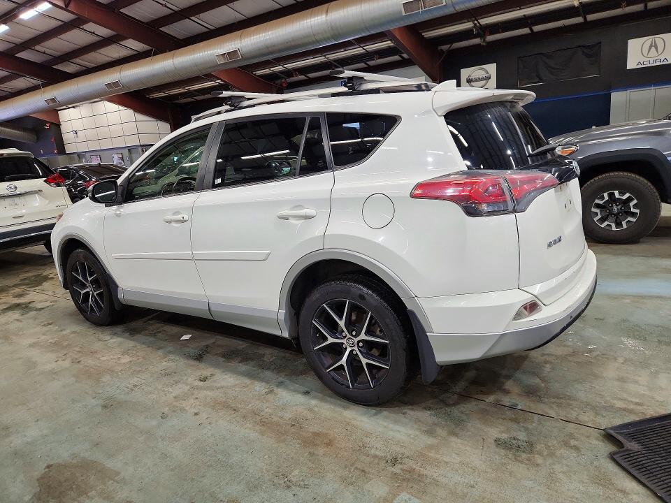 2016 Toyota Rav4 მანქანა იყიდება აუქციონზე, vin: JTMJFREV8GD175935, აუქციონის ნომერი: 62331756