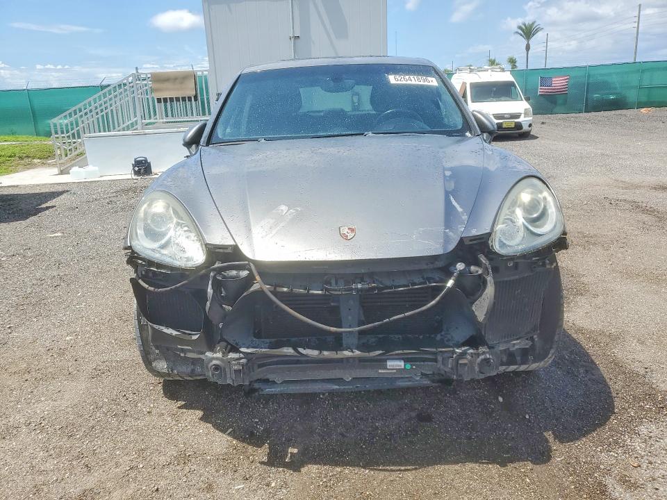 2011 Porsche Cayenne მანქანა იყიდება აუქციონზე, vin: WP1AC2A21BLA82036, აუქციონის ნომერი: 62641896