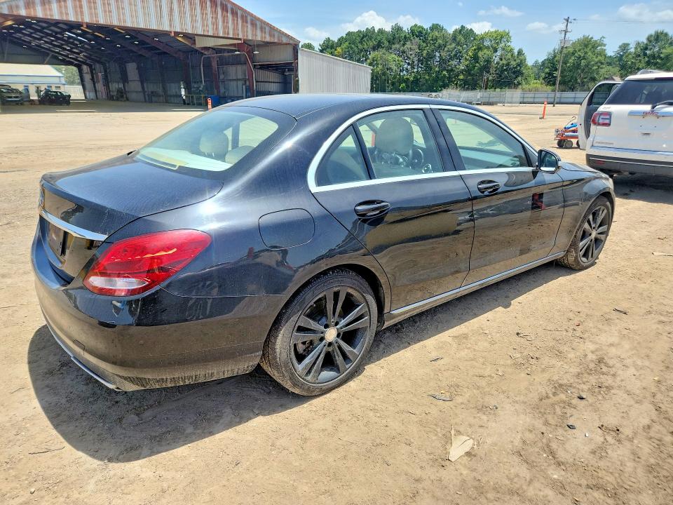 61506516 :رقم المزاد ، 55SWF4JBXFU090878 vin ، 2015 Mercedes-benz C مزاد بيع