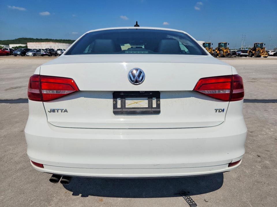 Продажа на аукционе авто 2015 Volkswagen Jetta, vin: 3VWLA7AJ6FM340136, номер лота: 61115296