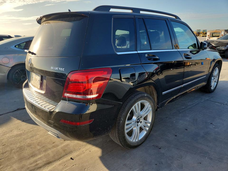 Продаж на аукціоні авто 2015 Mercedes-benz Glk, vin: WDCGG0EB3FG350527, номер лоту: 59080466