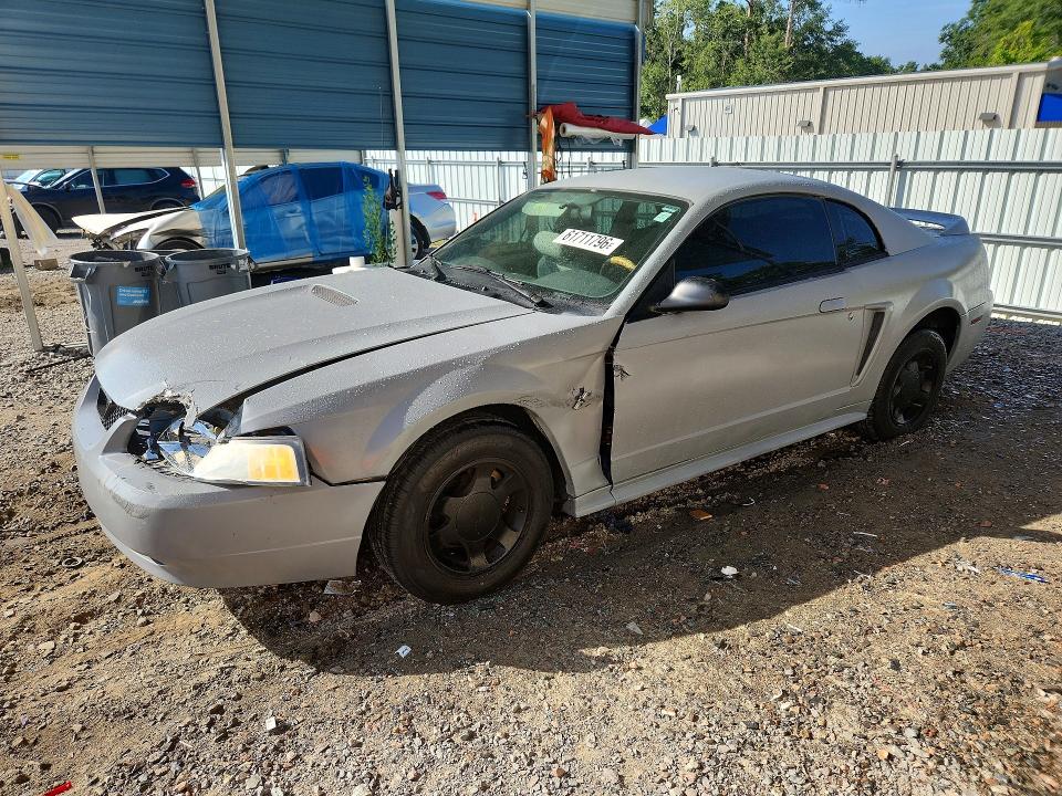 2000 Ford Mustang მანქანა იყიდება აუქციონზე, vin: 1FAFP4040YF256640, აუქციონის ნომერი: 61711796