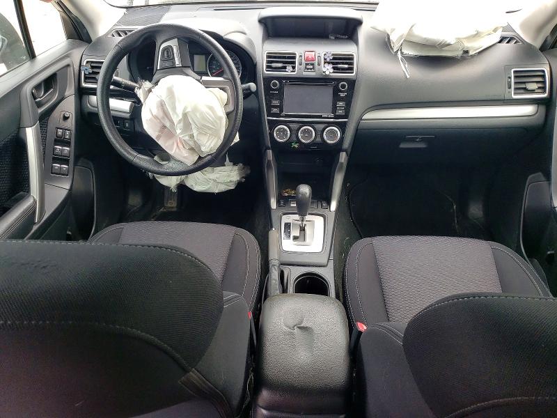 62122156 :رقم المزاد ، JF2SJEBC1JH571477 vin ، 2018 Subaru Forester مزاد بيع