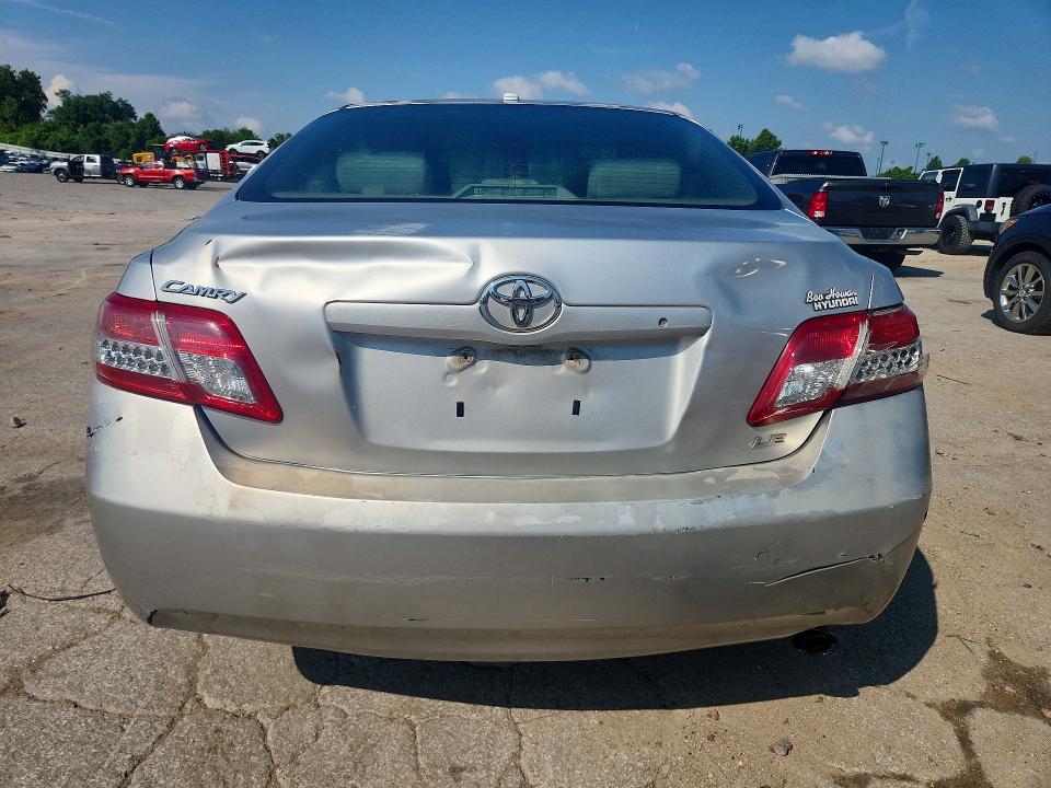 2011 Toyota Camry მანქანა იყიდება აუქციონზე, vin: 4T1BF3EK5BU697806, აუქციონის ნომერი: 59984726
