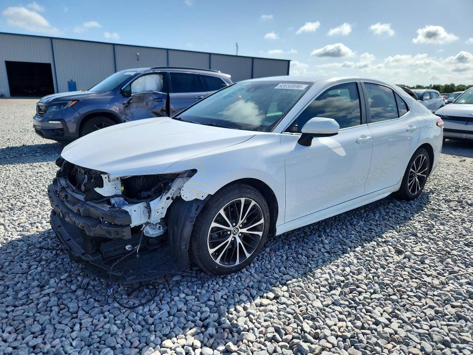 2018 Toyota Camry მანქანა იყიდება აუქციონზე, vin: 4T1B11HK2JU568113, აუქციონის ნომერი: 60650896