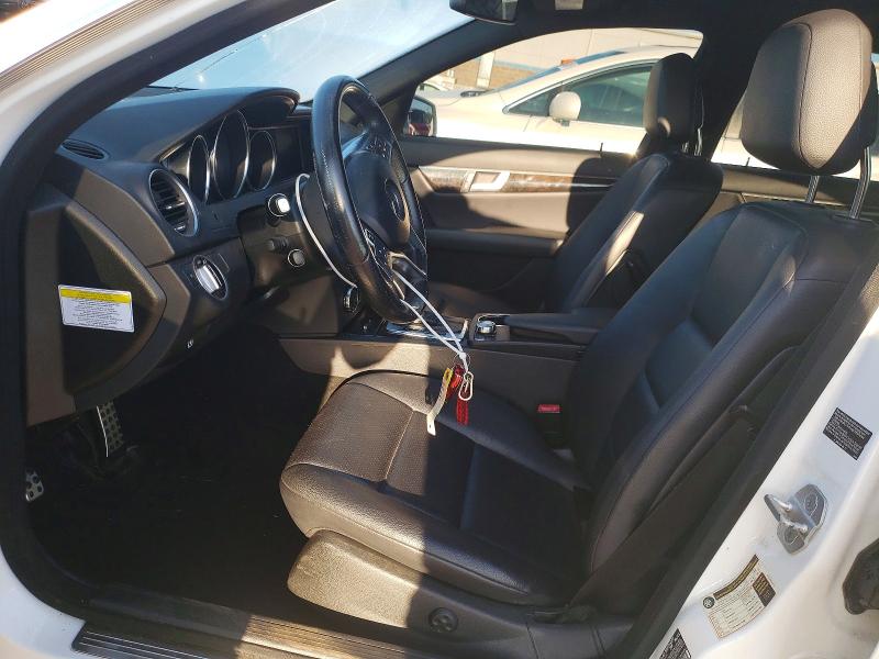 Продажа на аукционе авто 2013 Mercedes-benz C, vin: WDDGF8AB6DR287945, номер лота: 61718236