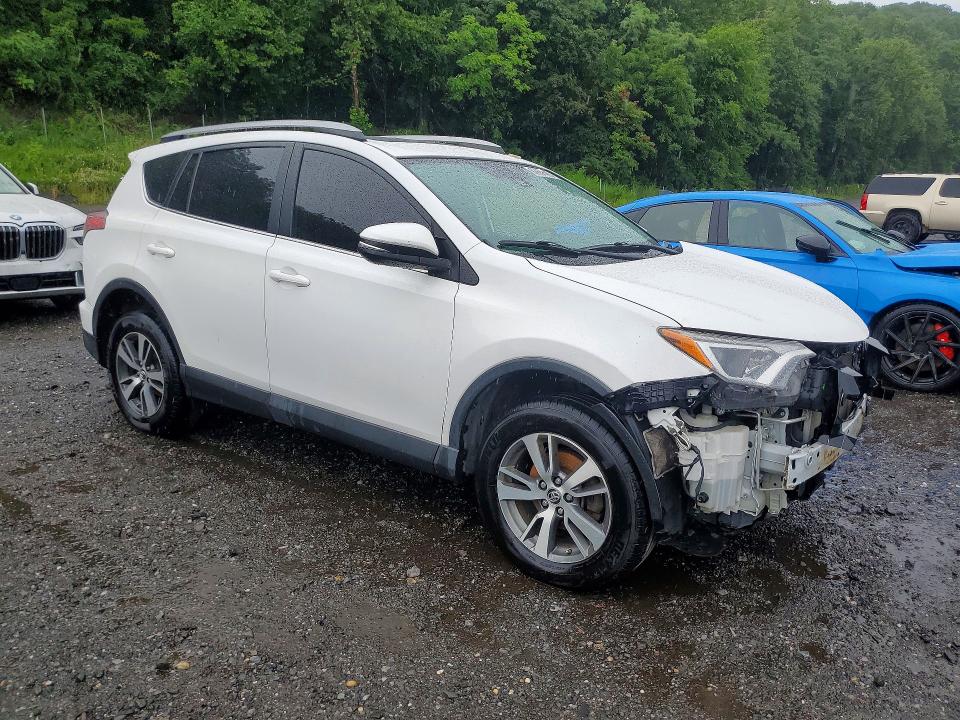 2018 Toyota Rav4 მანქანა იყიდება აუქციონზე, vin: 2T3RFREV8JW803277, აუქციონის ნომერი: 62668436