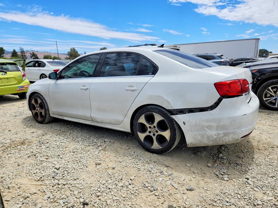 62015316 :رقم المزاد ، 3VWDP7AJ3DM406111 vin ، 2013 Volkswagen Jetta مزاد بيع