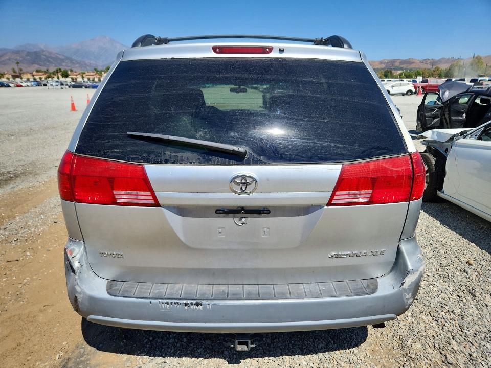 2004 Toyota Sienna მანქანა იყიდება აუქციონზე, vin: 5TDZA22C64S131007, აუქციონის ნომერი: 62910086