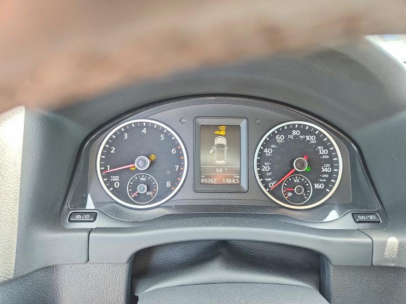 Auction sale of the 2018 Volkswagen Tiguan Limited, vin: WVGBV7AX5JK005078, lot number: 58831106