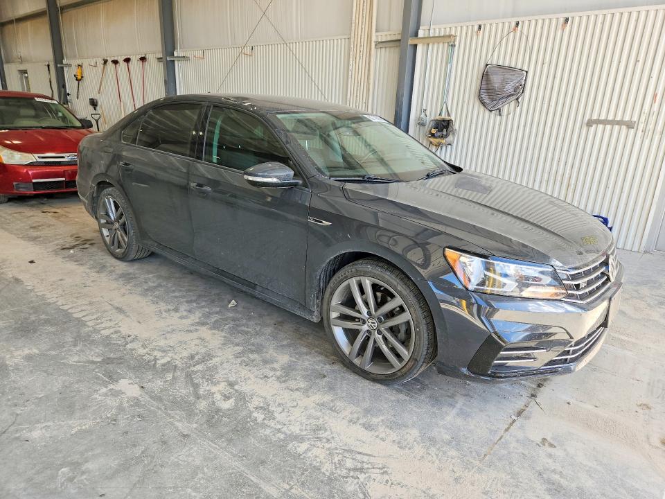 Продажа на аукционе авто 2018 Volkswagen Passat, vin: 1VWAA7A30JC028946, номер лота: 60719506