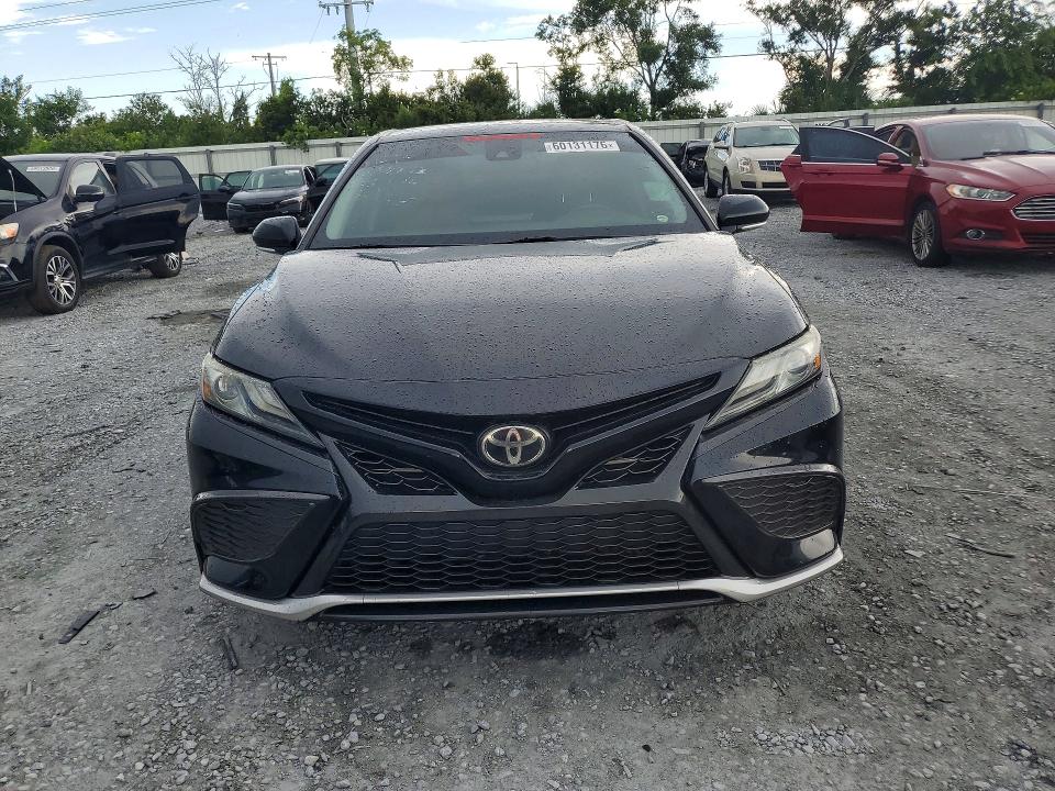 2021 Toyota Camry მანქანა იყიდება აუქციონზე, vin: 4T1K61AK1MU442972, აუქციონის ნომერი: 60131176