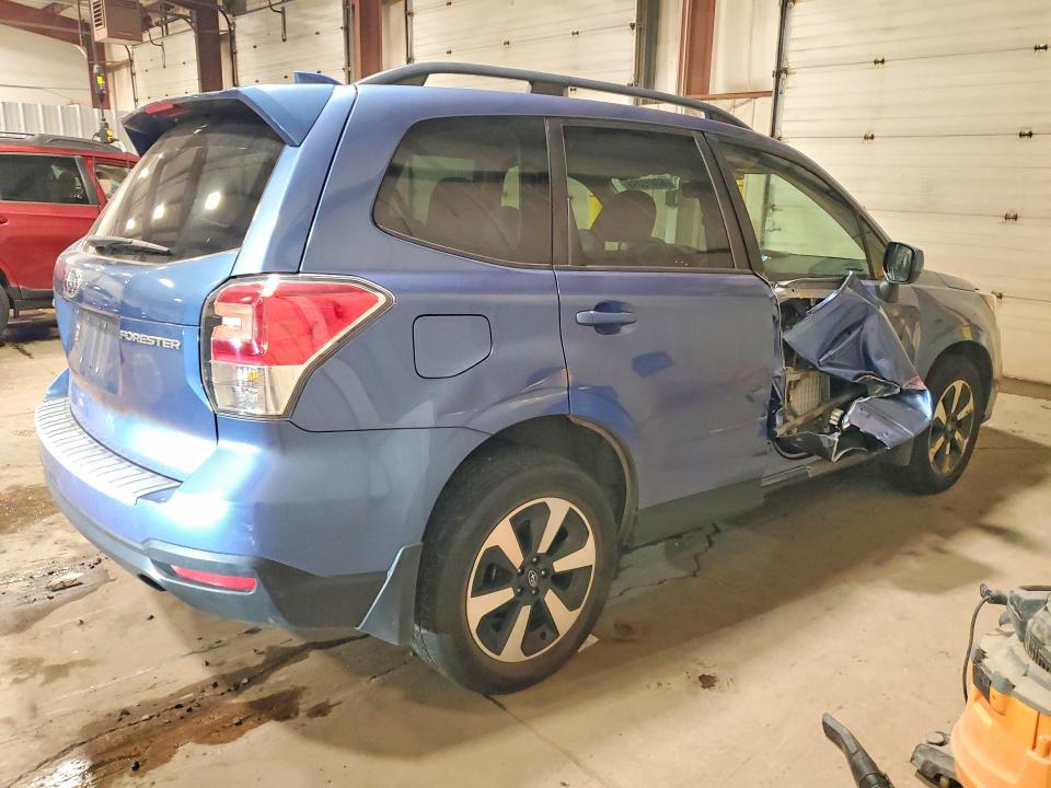 Продаж на аукціоні авто 2018 Subaru Forester, vin: JF2SJAEC0JH508228, номер лоту: 62410396
