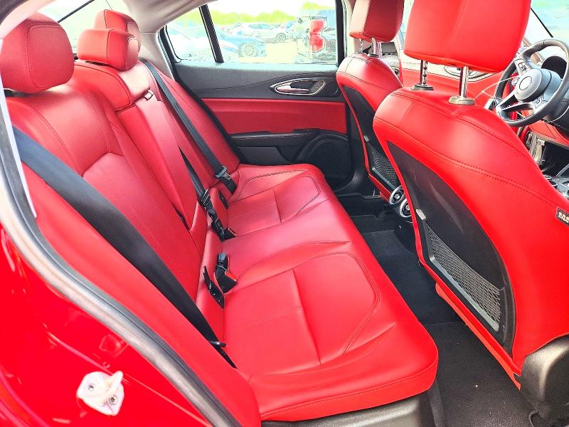 Продажа на аукционе авто 2017 Alfa Romeo Giulia, vin: ZARFAEBN4H7551571, номер лота: 61840056