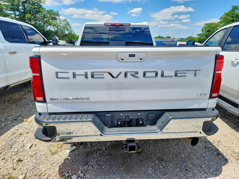 Продажа на аукционе авто 2025 Chevrolet Silverado, vin: 1GC4KPEY5SF176626, номер лота: 61911076