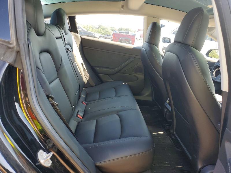 61622886 :رقم المزاد ، 5YJ3E1EB0JF054075 vin ، 2018 Tesla Model 3 مزاد بيع
