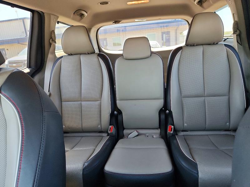 61176206 :رقم المزاد ، KNDMB5C15H6314894 vin ، 2017 Kia Sedona مزاد بيع