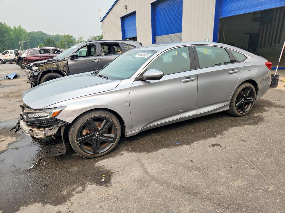 85609785 :رقم المزاد ، 1HGCV1F37JA005294 vin ، 2018 Honda Accord مزاد بيع