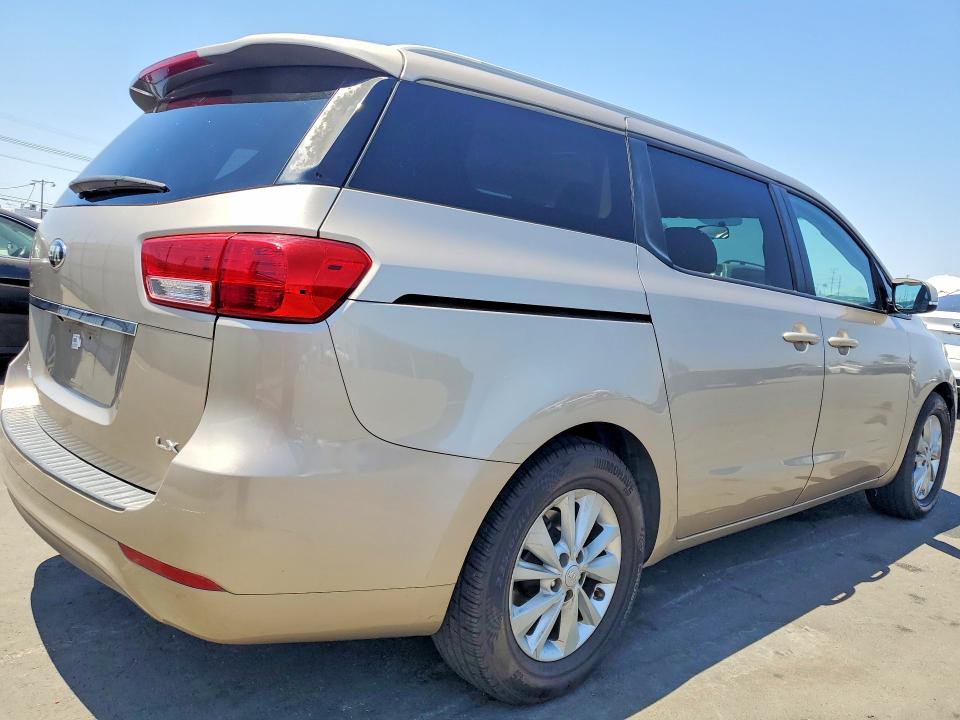 63546076 :رقم المزاد ، KNDMB5C18G6140138 vin ، 2016 Kia Sedona مزاد بيع