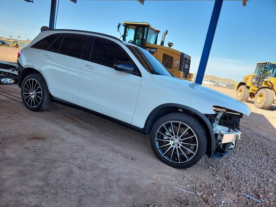 62860586 :رقم المزاد ، WDC0G4JB0HF174382 vin ، 2017 Mercedes-benz Glc مزاد بيع