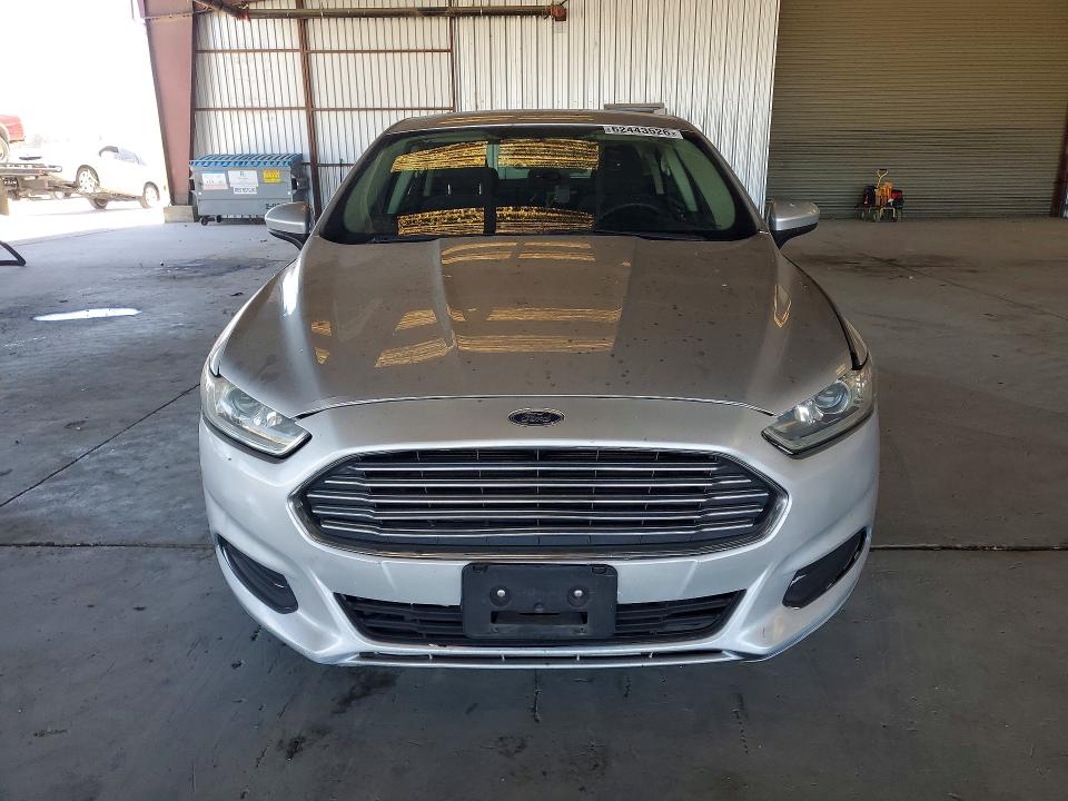 62443526 :رقم المزاد ، 3FA6P0LU4HR266286 vin ، 2017 Ford Fusion مزاد بيع