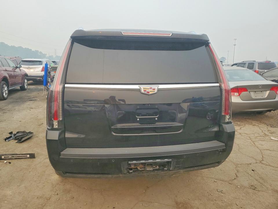 2018 Cadillac Escalade მანქანა იყიდება აუქციონზე, vin: 1GYS4BKJ6JR304195, აუქციონის ნომერი: 60169896