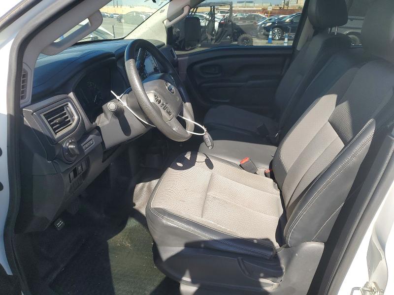 60994486 :رقم المزاد ، 1N6AA1EJXHN549256 vin ، 2017 Nissan Titan مزاد بيع
