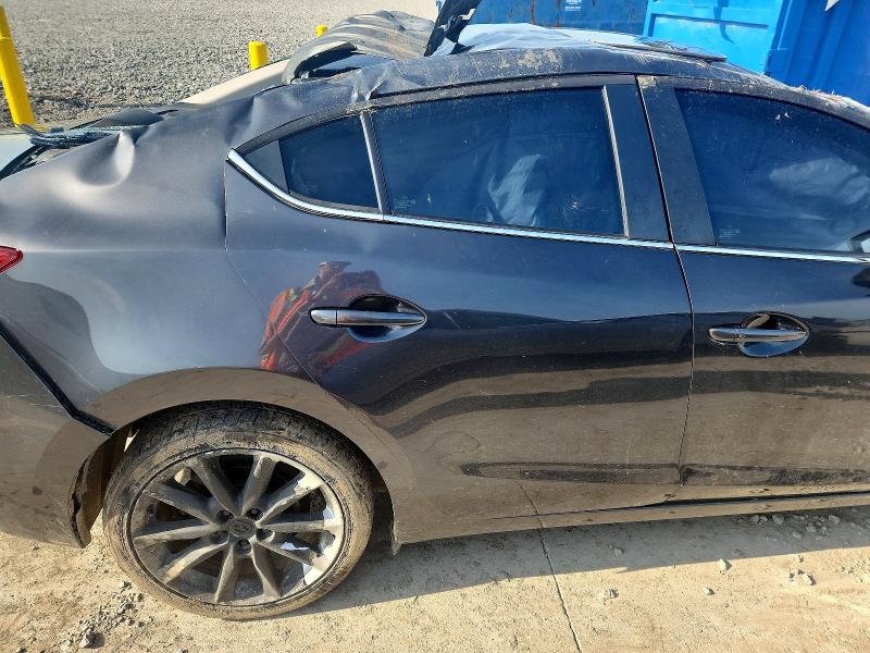 Продажа на аукционе авто 2017 Mazda 3, vin: JM1BN1W39H1104154, номер лота: 60304096