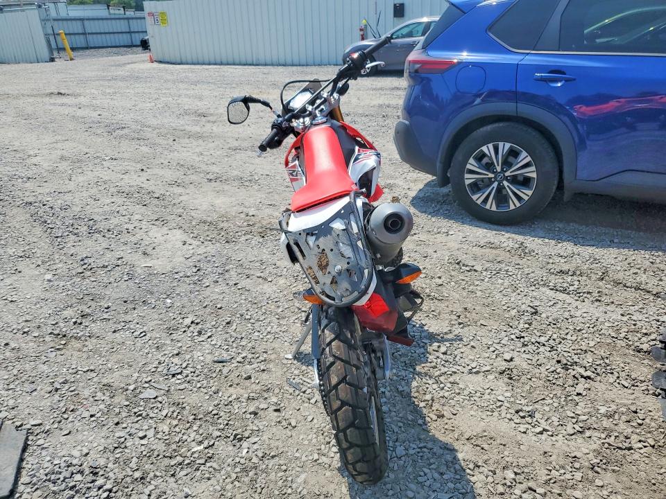 2015 Honda Crf250 მანქანა იყიდება აუქციონზე, vin: MLHMD3818F5203537, აუქციონის ნომერი: 60648746