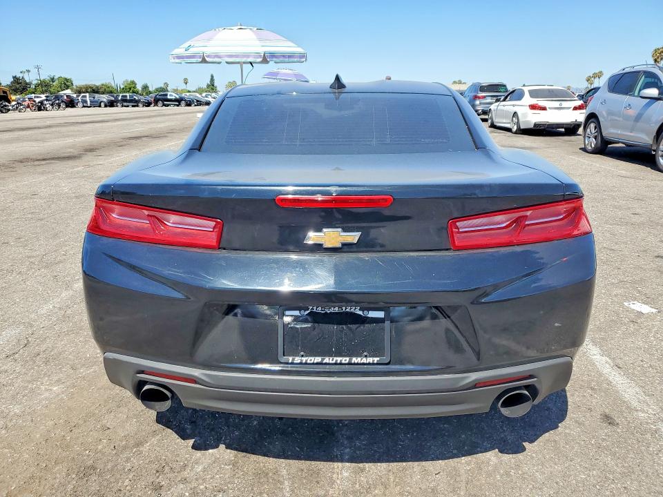 Продажа на аукционе авто 2018 Chevrolet Camaro, vin: 1G1FB1RX8J0151303, номер лота: 61795066