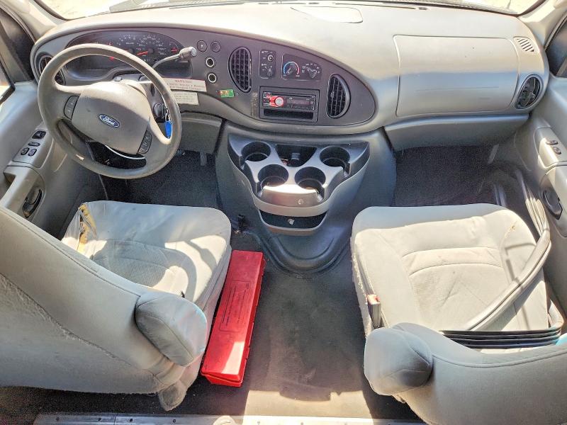 62471706 :رقم المزاد ، 1FBSS31L68DA08240 vin ، 2008 Ford Econoline مزاد بيع