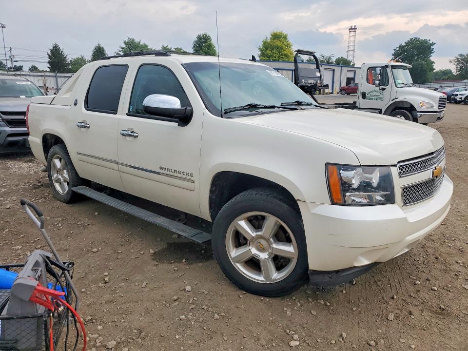 62718236 :رقم المزاد ، 3GNTKGE74DG376229 vin ، 2013 Chevrolet Avalanche مزاد بيع