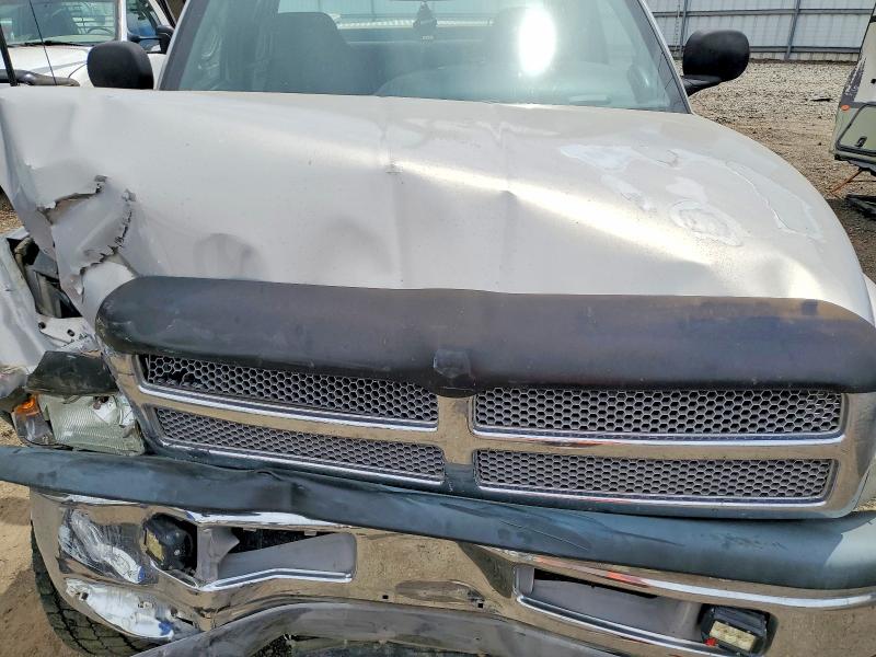 62957466 :رقم المزاد ، 3B7KF2369YG140400 vin ، 2000 Dodge Ram 2500 مزاد بيع