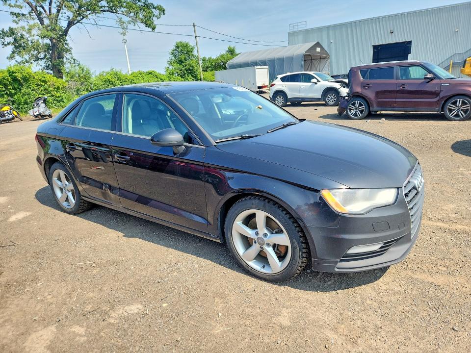 Продажа на аукционе авто 2016 Audi A3, vin: WAUB8GFF8G1106560, номер лота: 61347596