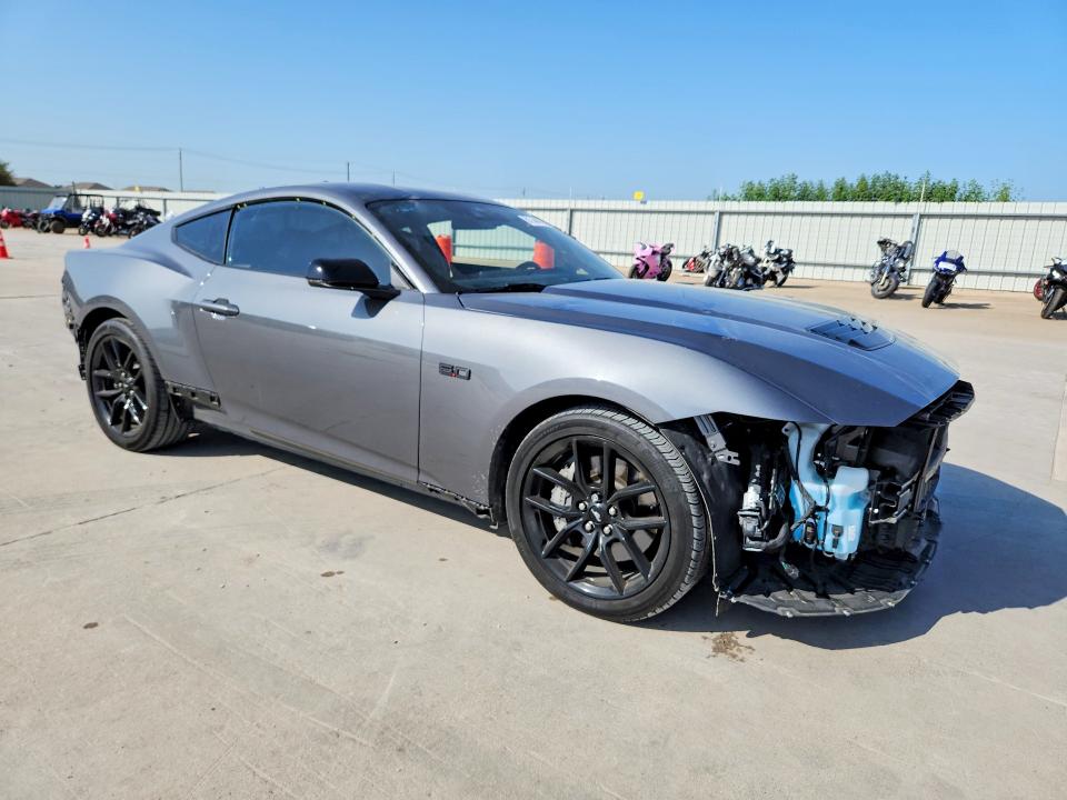 61753136 :رقم المزاد ، 1FA6P8CF9S5413003 vin ، 2025 Ford Mustang مزاد بيع