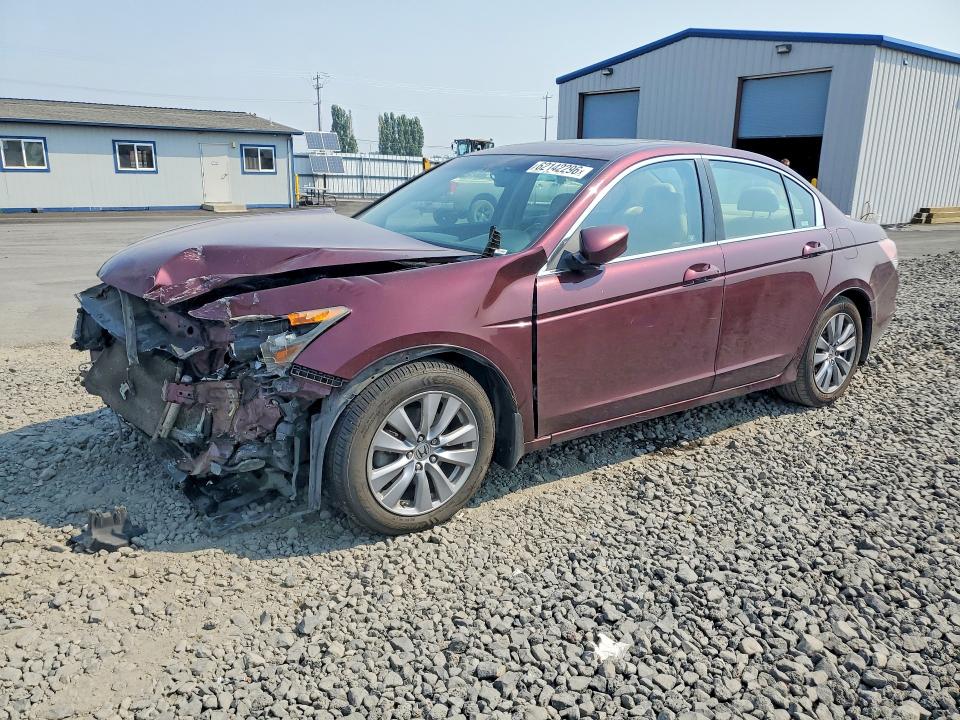 62142296 :رقم المزاد ، 1HGCP2F88BA095116 vin ، 2011 Honda Accord مزاد بيع
