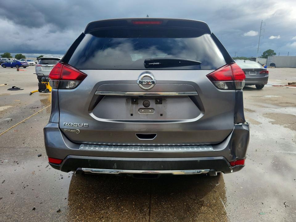 Продаж на аукціоні авто 2017 Nissan Rogue, vin: KNMAT2MT4HP518983, номер лоту: 62143476