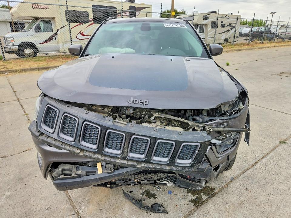 2019 Jeep Compass მანქანა იყიდება აუქციონზე, vin: 3C4NJDDB4KT733387, აუქციონის ნომერი: 60704826