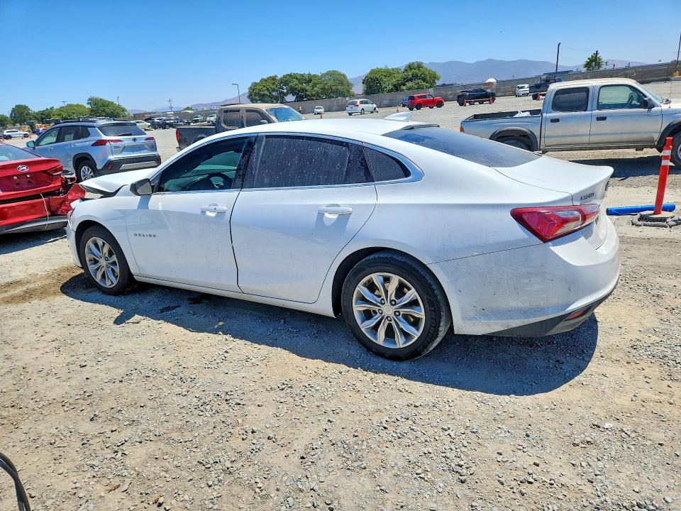 62001376 :رقم المزاد ، 1G1ZD5ST2NF136871 vin ، 2022 Chevrolet Malibu مزاد بيع