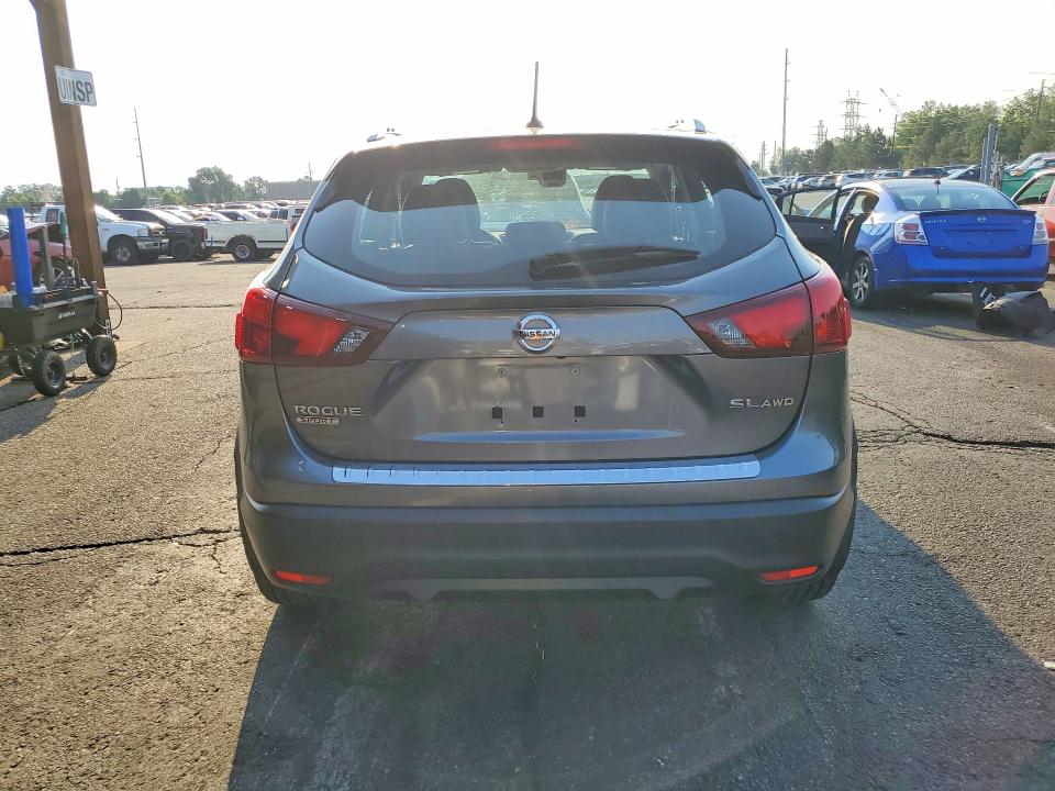 Продаж на аукціоні авто 2017 Nissan Rogue Sport, vin: JN1BJ1CR1HW127325, номер лоту: 59302266