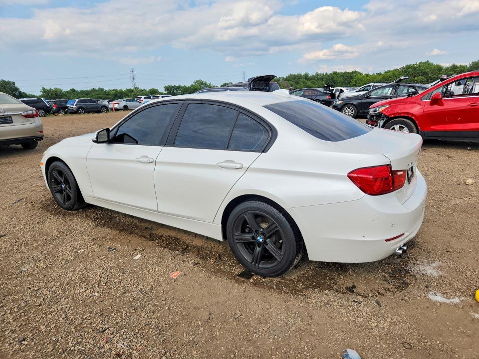 2014 Bmw 328 მანქანა იყიდება აუქციონზე, vin: WBA3B5C55EP652572, აუქციონის ნომერი: 61550566