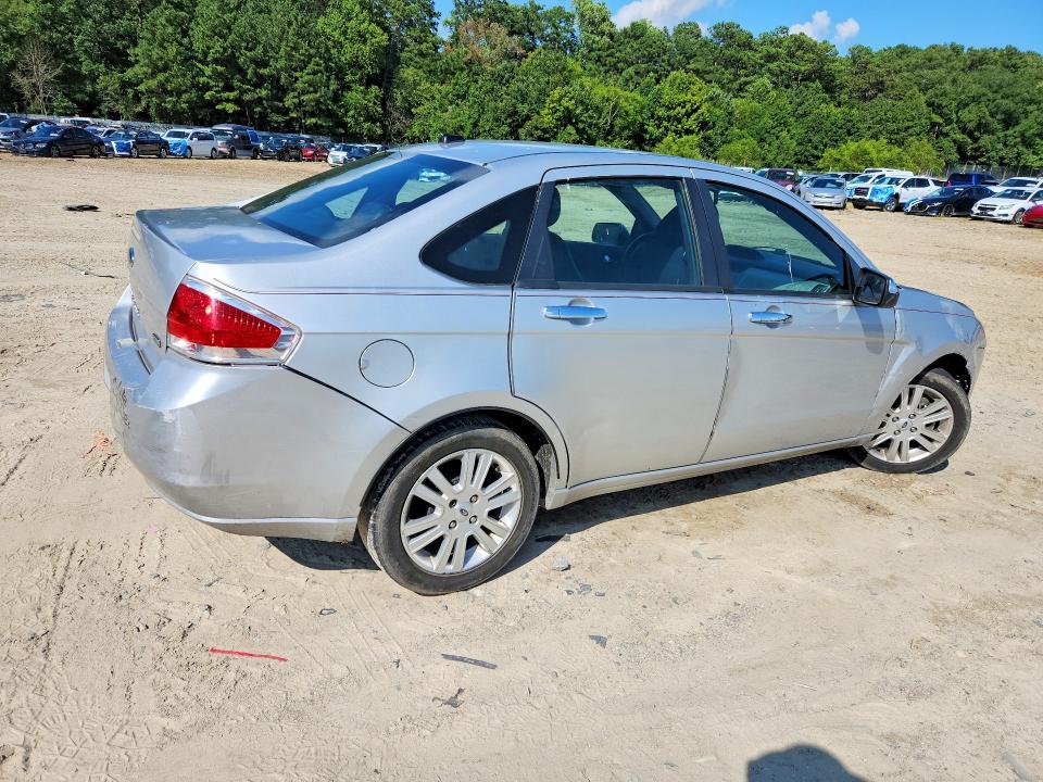 63207516 :رقم المزاد ، 1FAHP3HN0BW135324 vin ، 2011 Ford Focus مزاد بيع