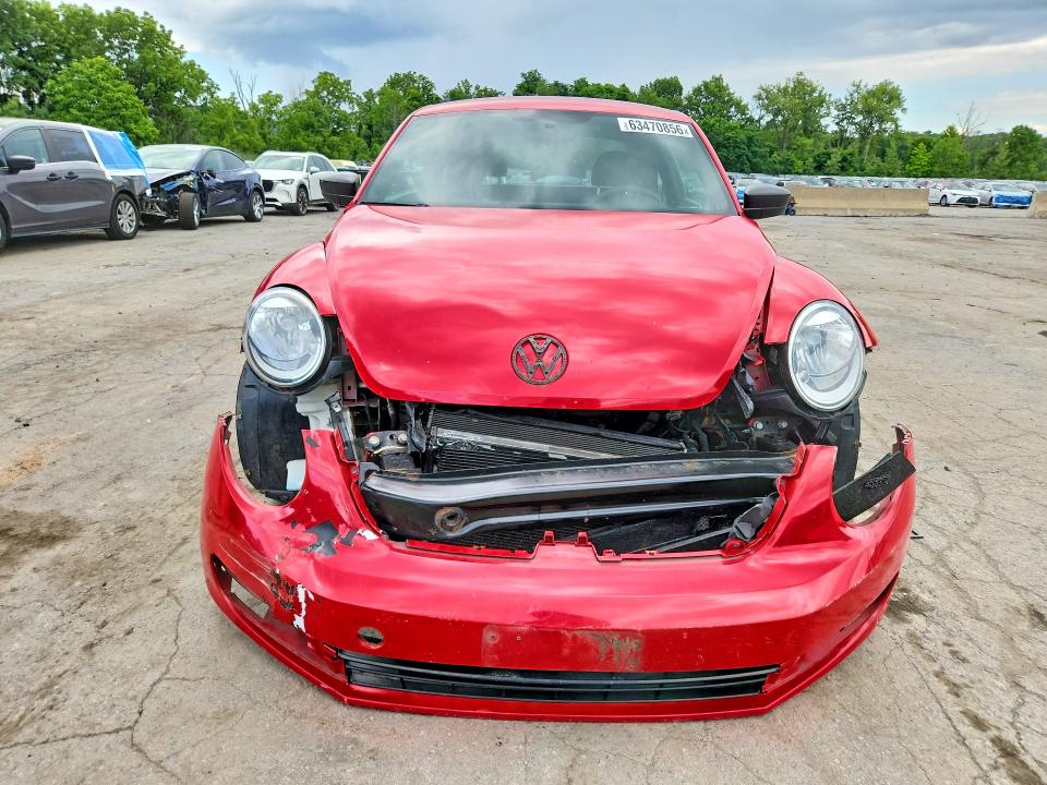 63470856 :رقم المزاد ، 3VWF17AT9EM656496 vin ، 2014 Volkswagen Beetle مزاد بيع