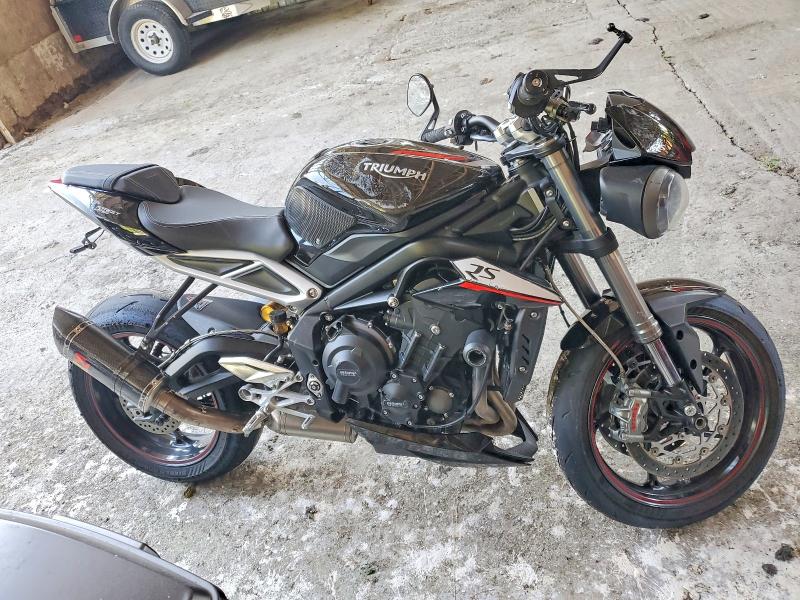 2018 Triumph Motorcycle Street Triple მანქანა იყიდება აუქციონზე, vin: SMTA464S9JT815922, აუქციონის ნომერი: 59635876