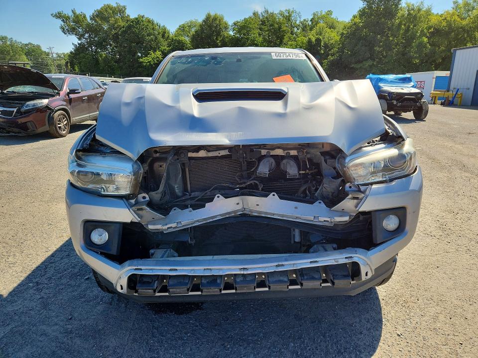 2016 Toyota Tacoma მანქანა იყიდება აუქციონზე, vin: 5TFRZ5CN0GX015830, აუქციონის ნომერი: 60754796