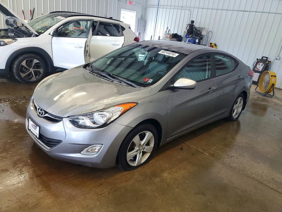 60244016 :رقم المزاد ، KMHDH4AE8CU387921 vin ، 2012 Hyundai Elantra مزاد بيع