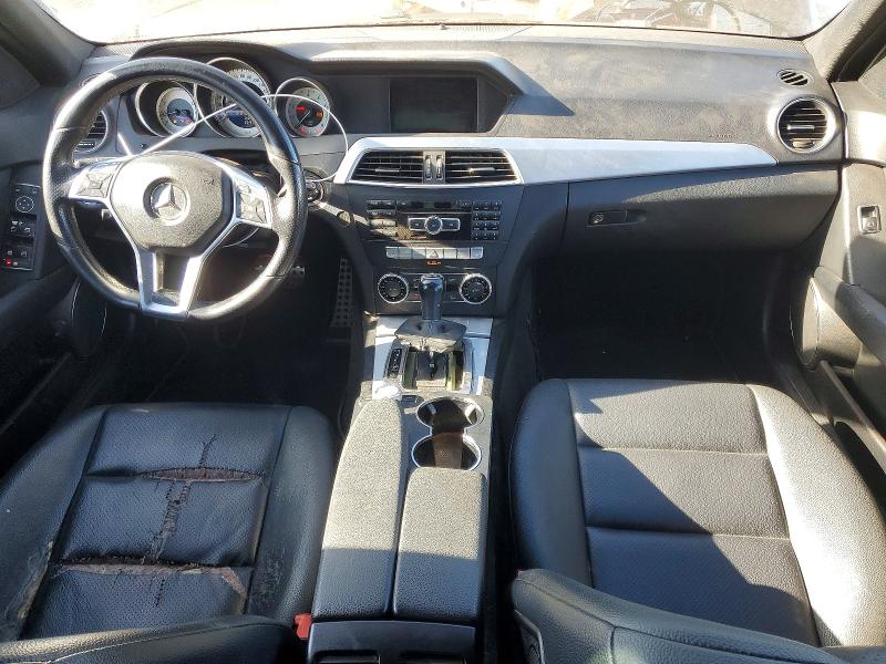 2013 Mercedes-benz C მანქანა იყიდება აუქციონზე, vin: WDDGF4HB2DA872826, აუქციონის ნომერი: 62664536