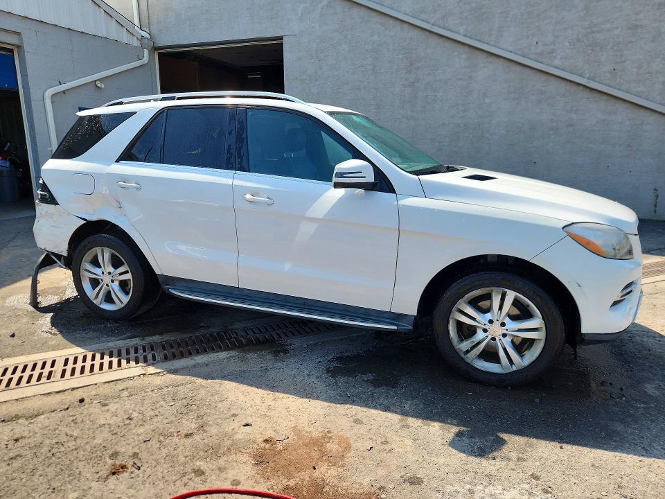 Aukcja sprzedaży 2015 Mercedes-benz Ml, vin: 4JGDA5HB0FA519498, numer aukcji: 56461886