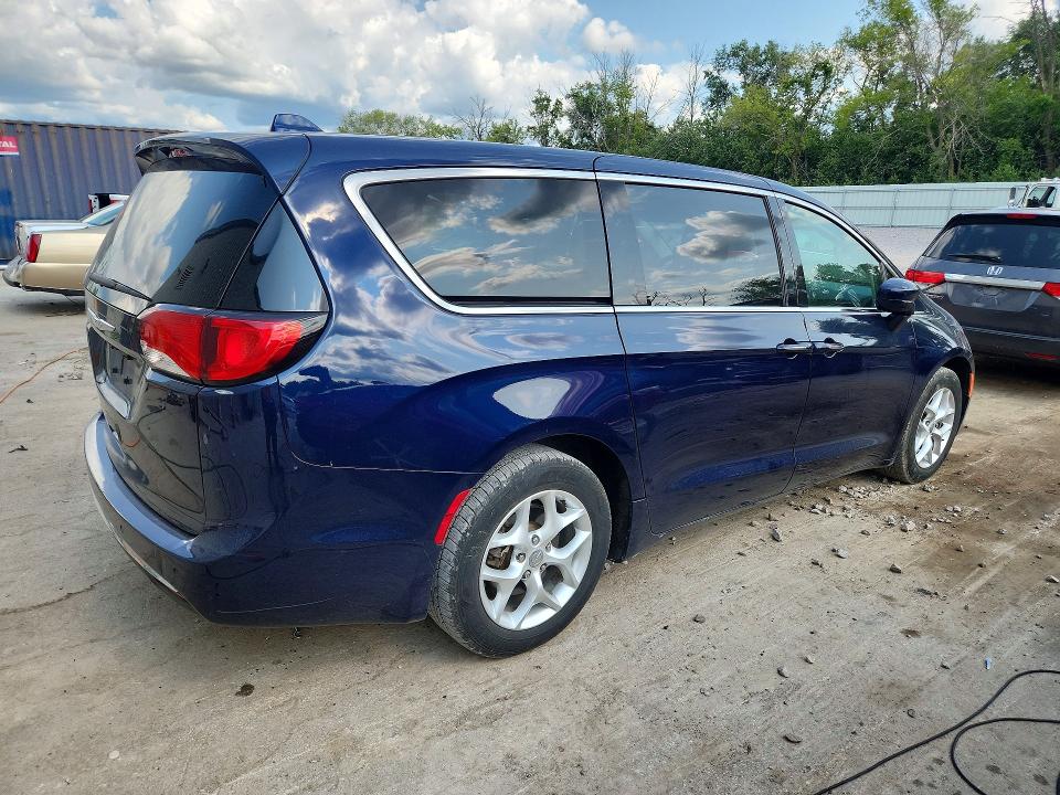 Продажа на аукционе авто 2018 Chrysler Pacifica, vin: 2C4RC1FG0JR113365, номер лота: 62108976